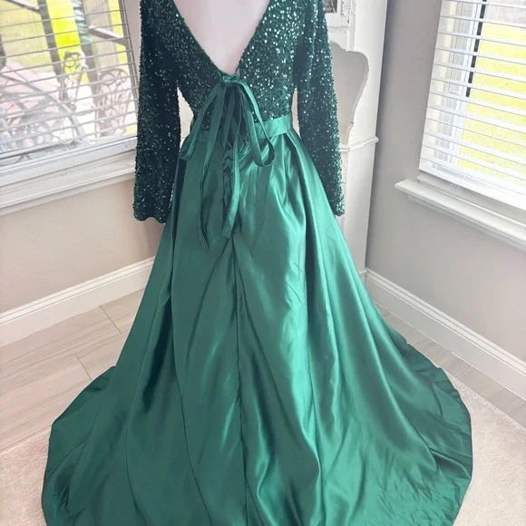 NEW Emerald Green Dress Sequin Dress with Long Sleeves NWOT Size 1XL/16W - Picture 8 of 14